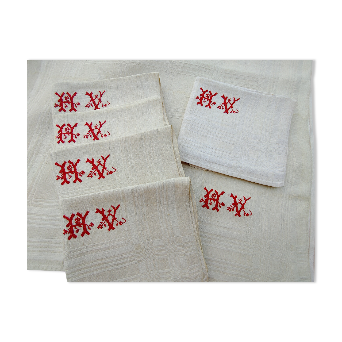 6 large towels or tea towels, damask linen Old linen never used
