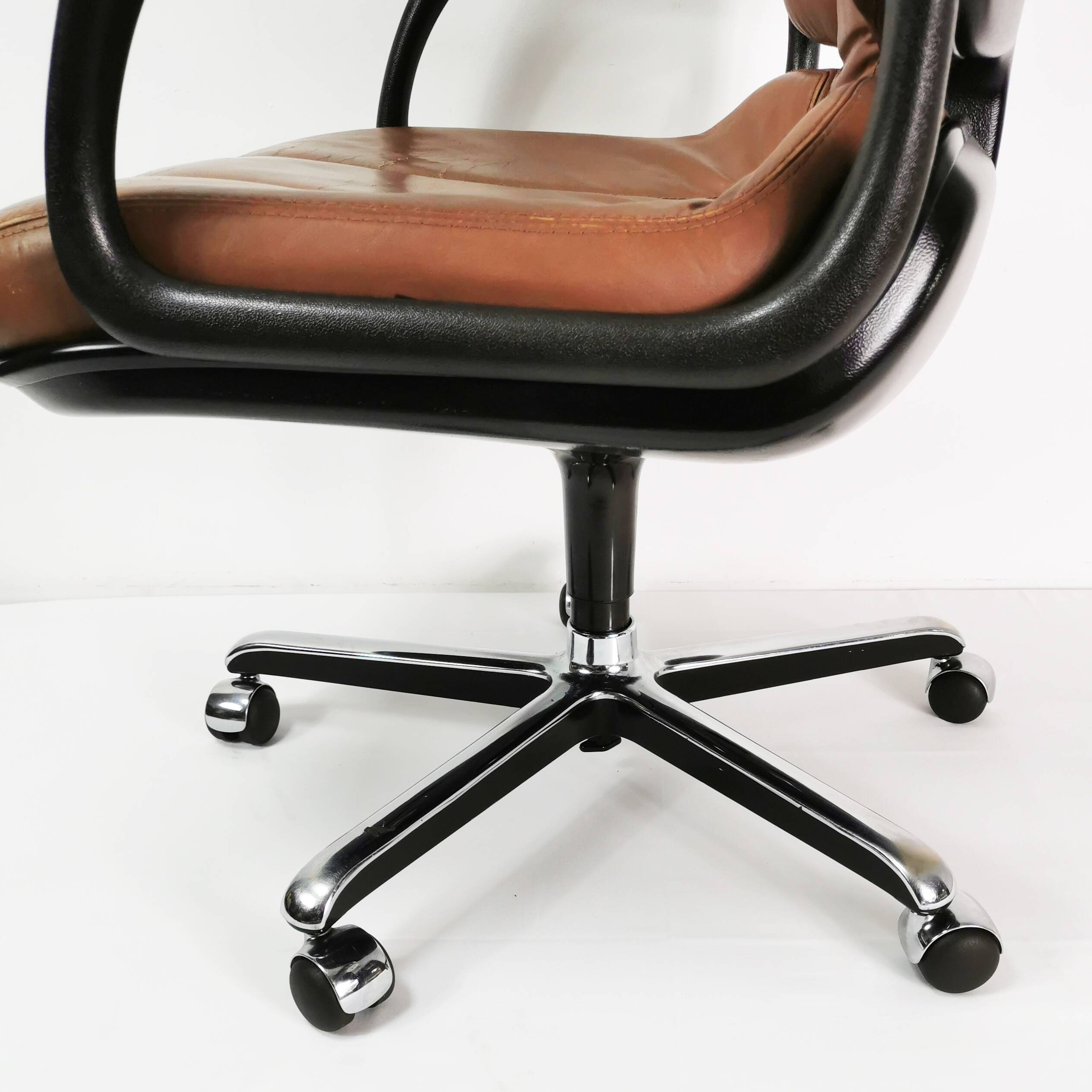 Leather desk chair, Vitra, designed by Wolfgang Mueller, 1970s.
