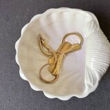 Ceramic shell emptier