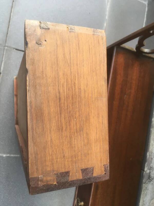 English Mahogany Wall Shelf – Georgian Style Bookcase Early 20th Century