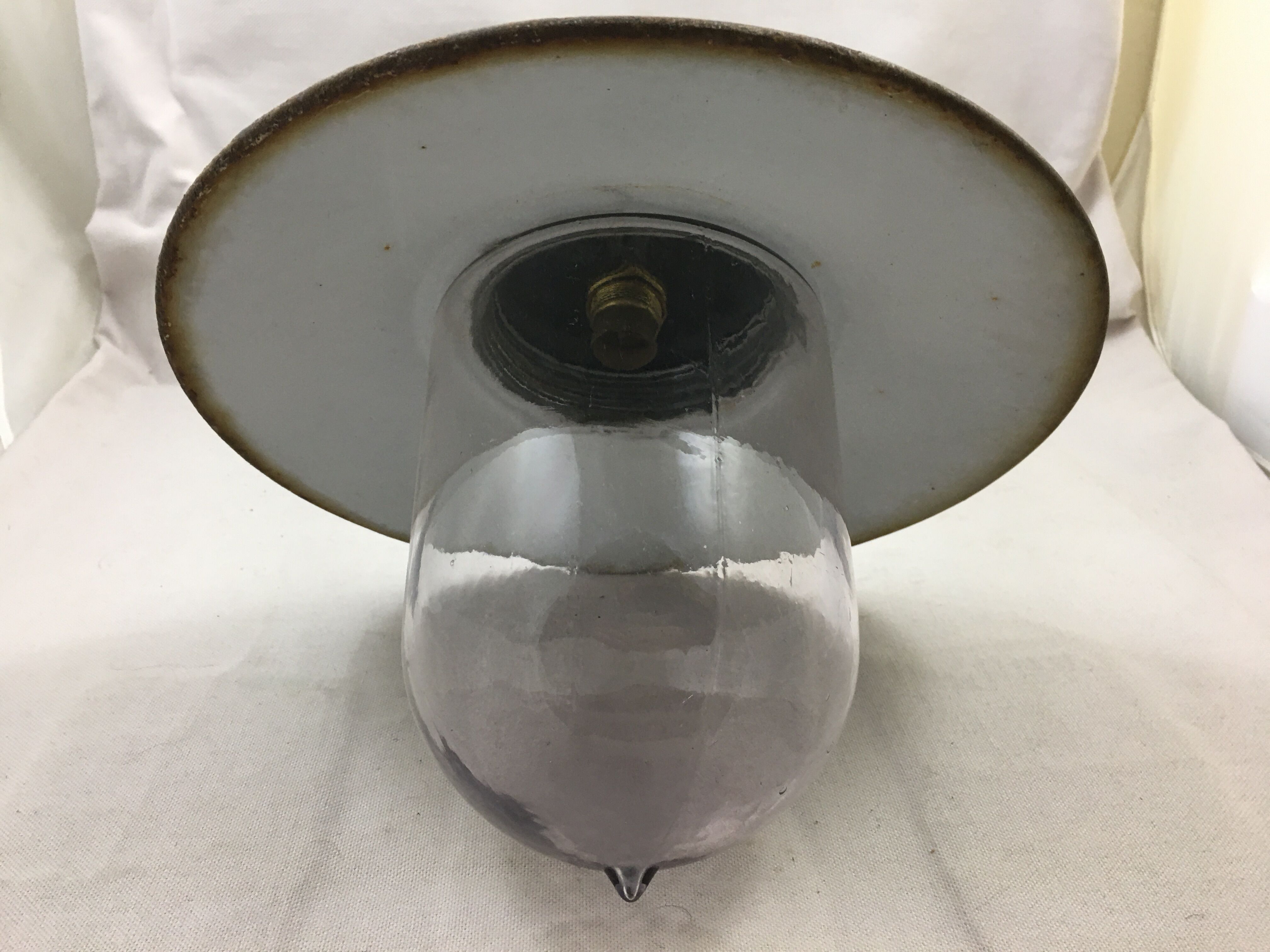 Swan pass yard lamp with undue globe deco garden