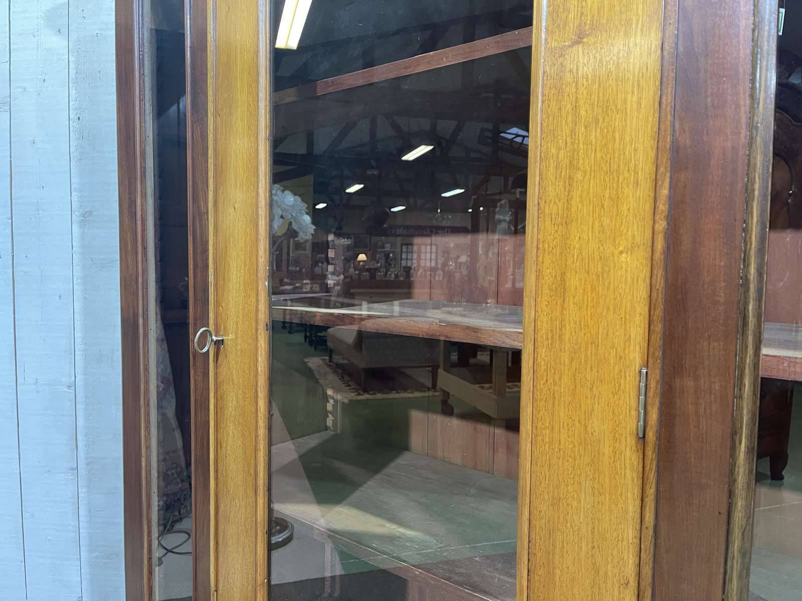 19th-century English mahogany library