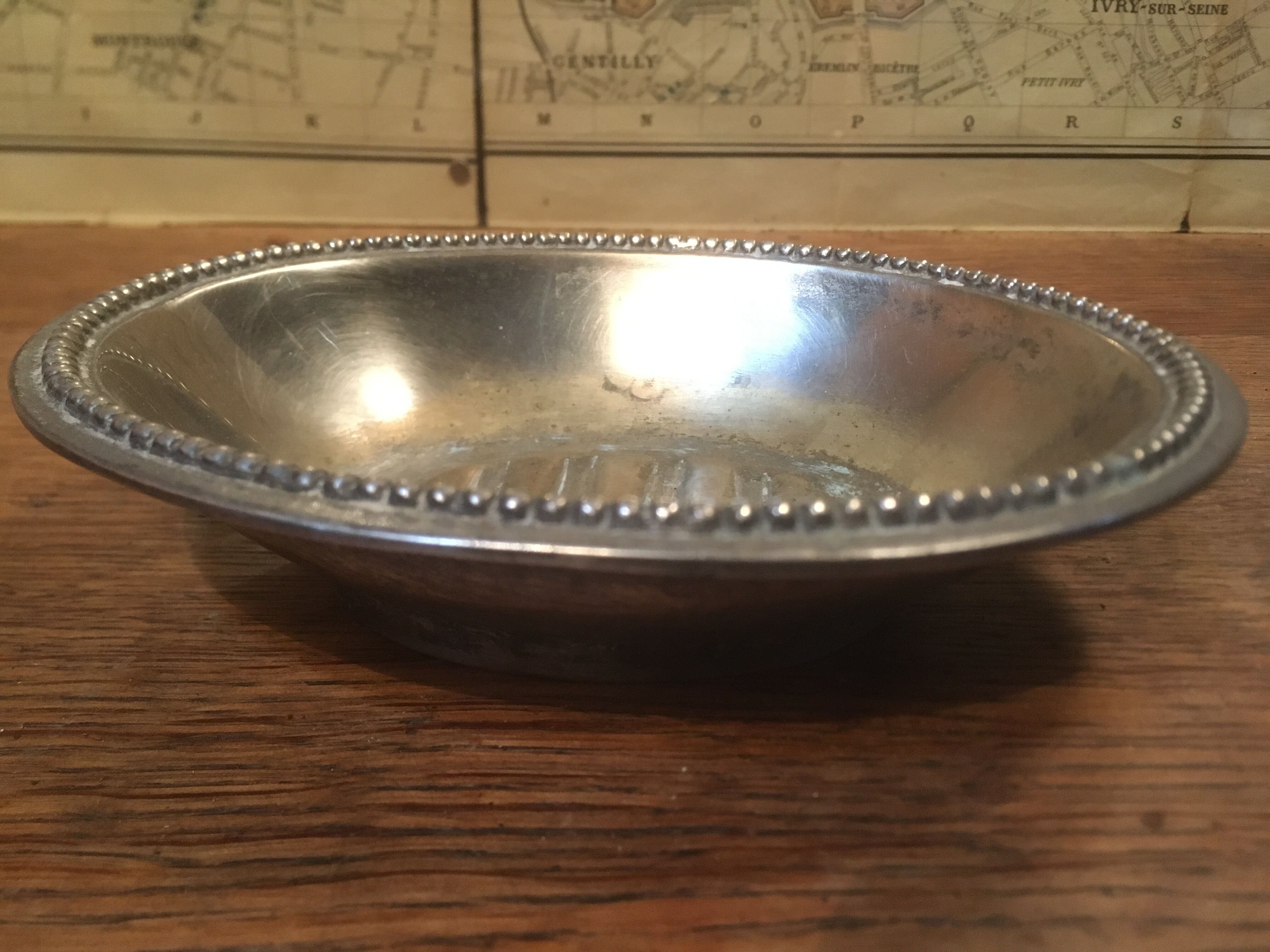 Silver metal soap holder