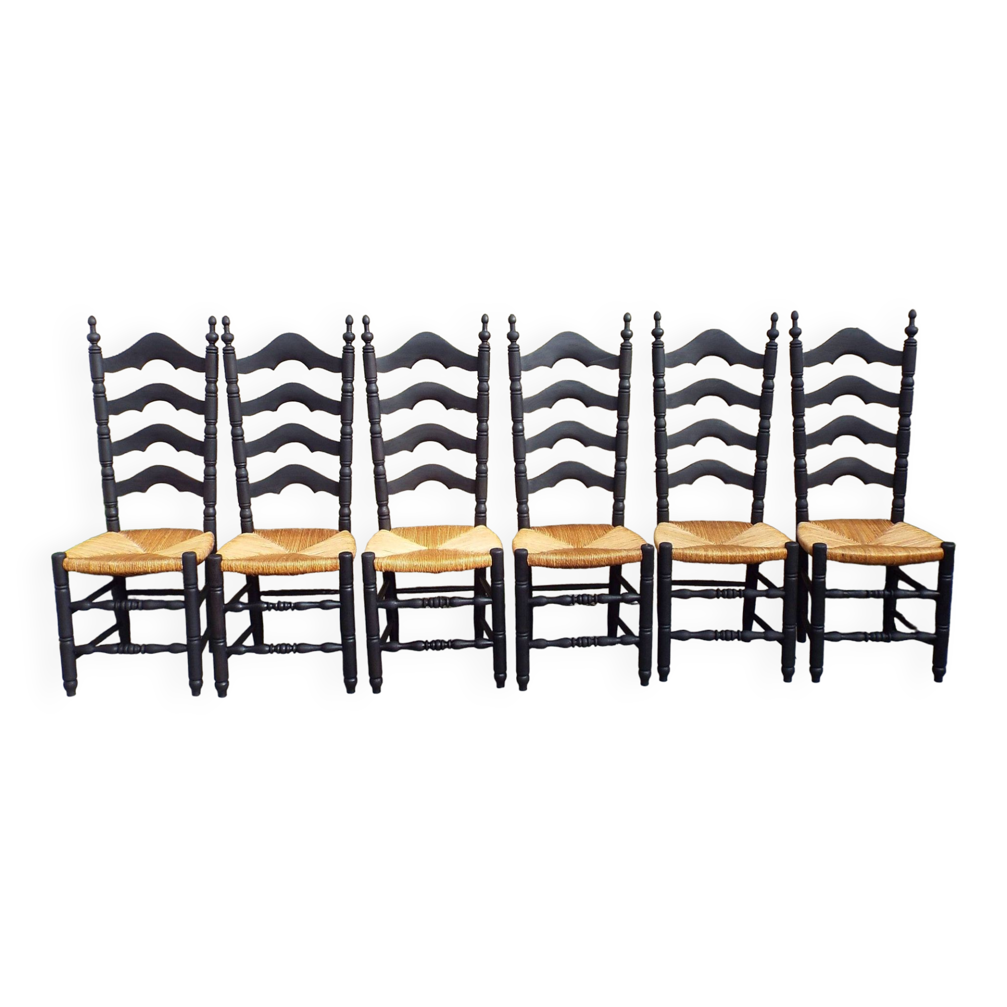6 straw chairs with high backs