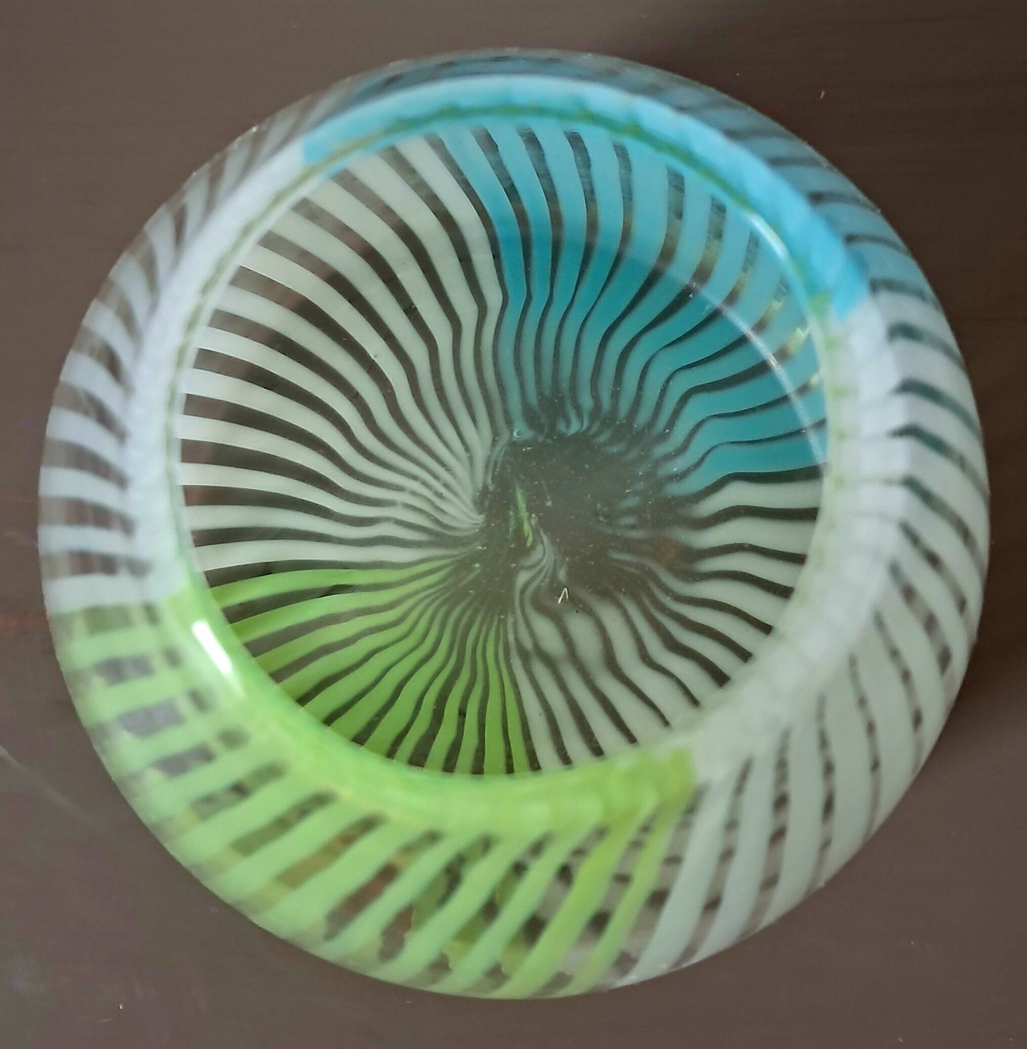 Blown glass vase with opal glass threads