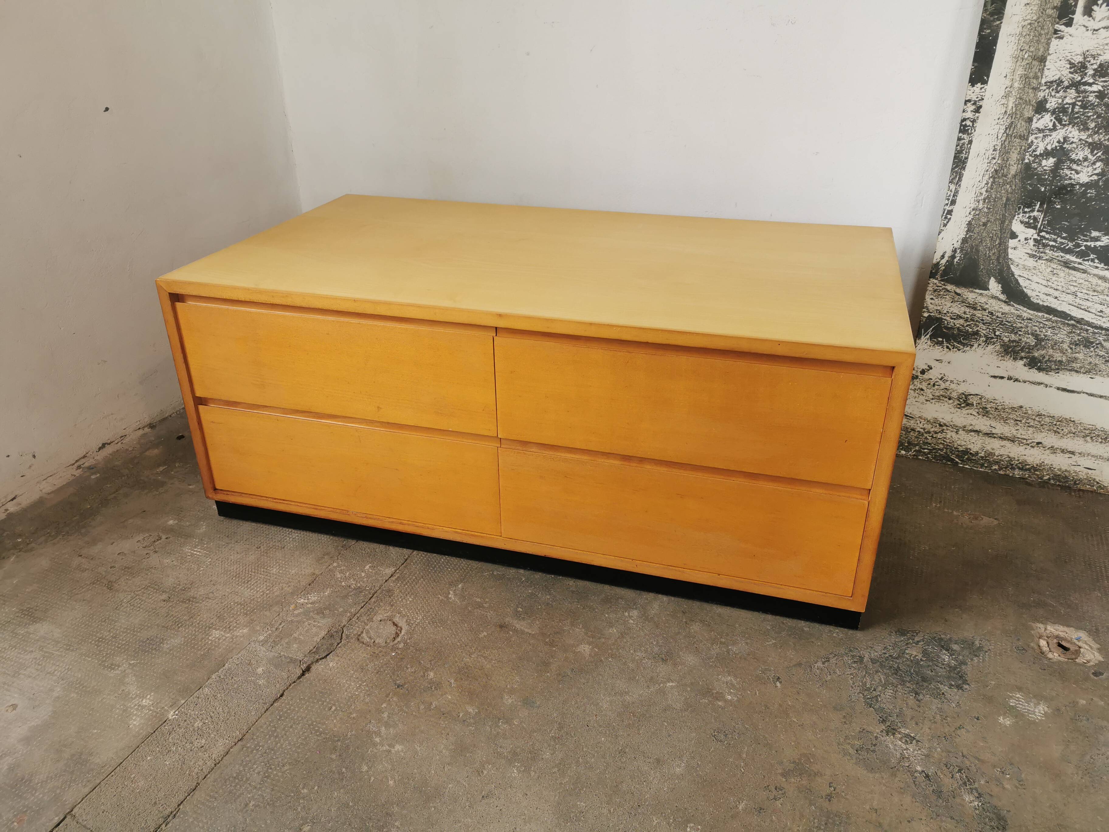 Wk Mobel low chest of drawers