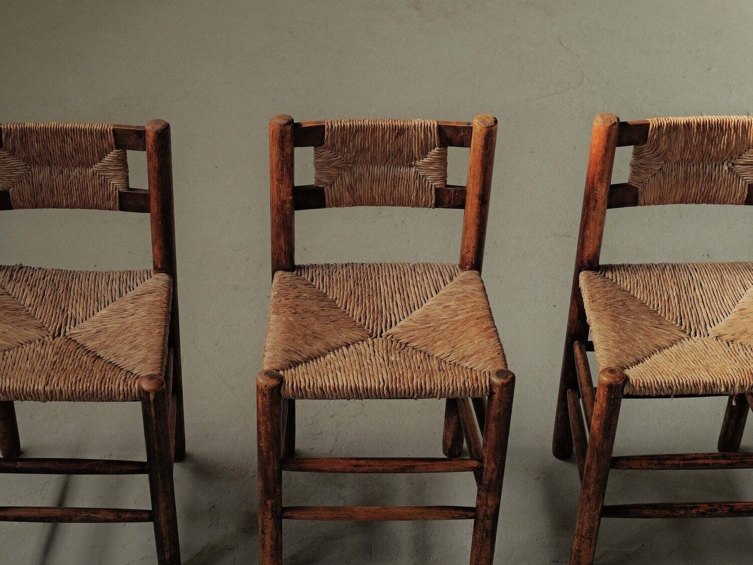 Handcrafted chairs in solid pine and woven straw – France, circa 1950
