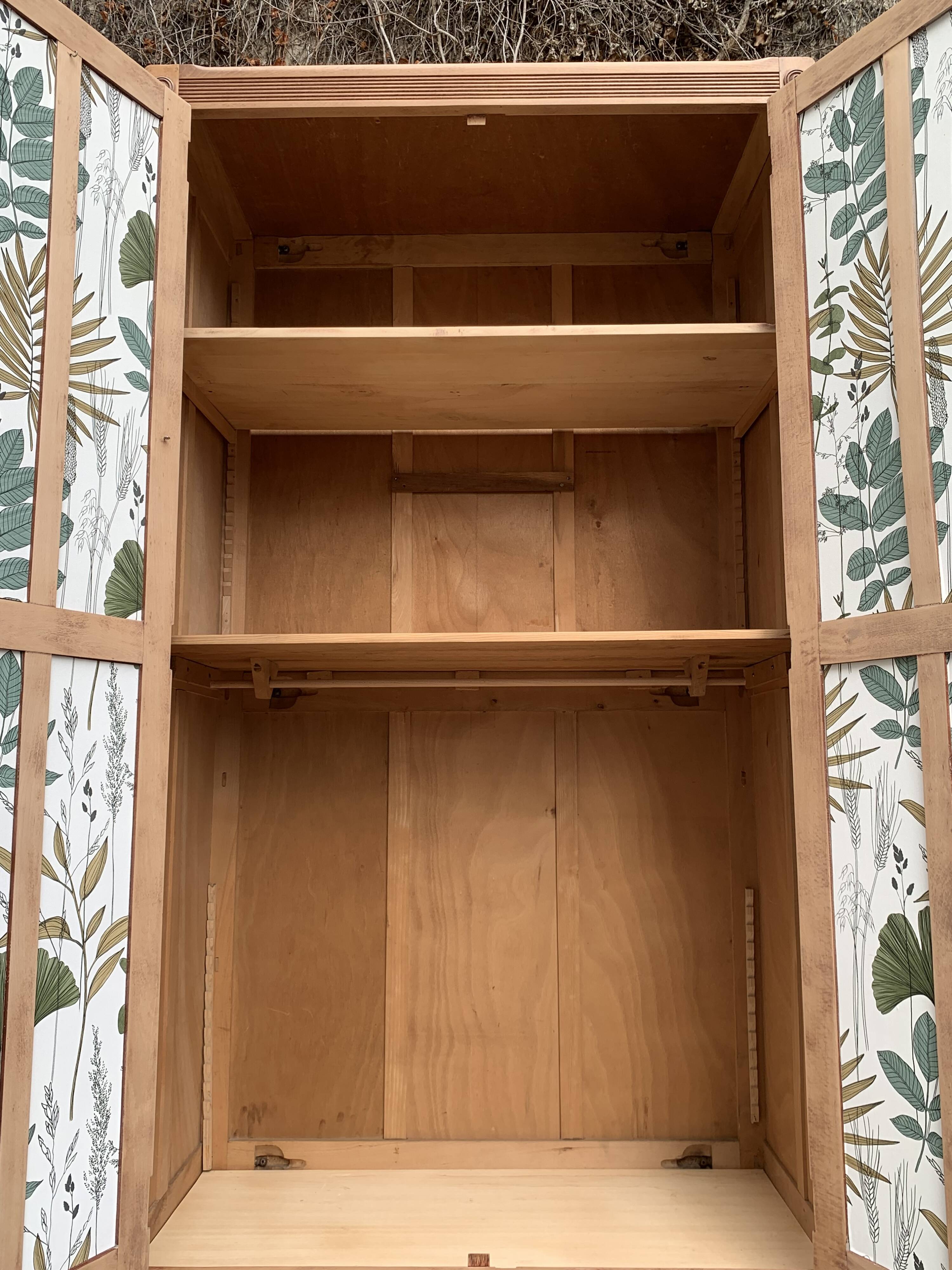 Parisian paneled cabinet in raw wood, 1940