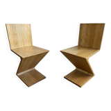 “Zig Zag” chair by Gerrit T. Rietveld