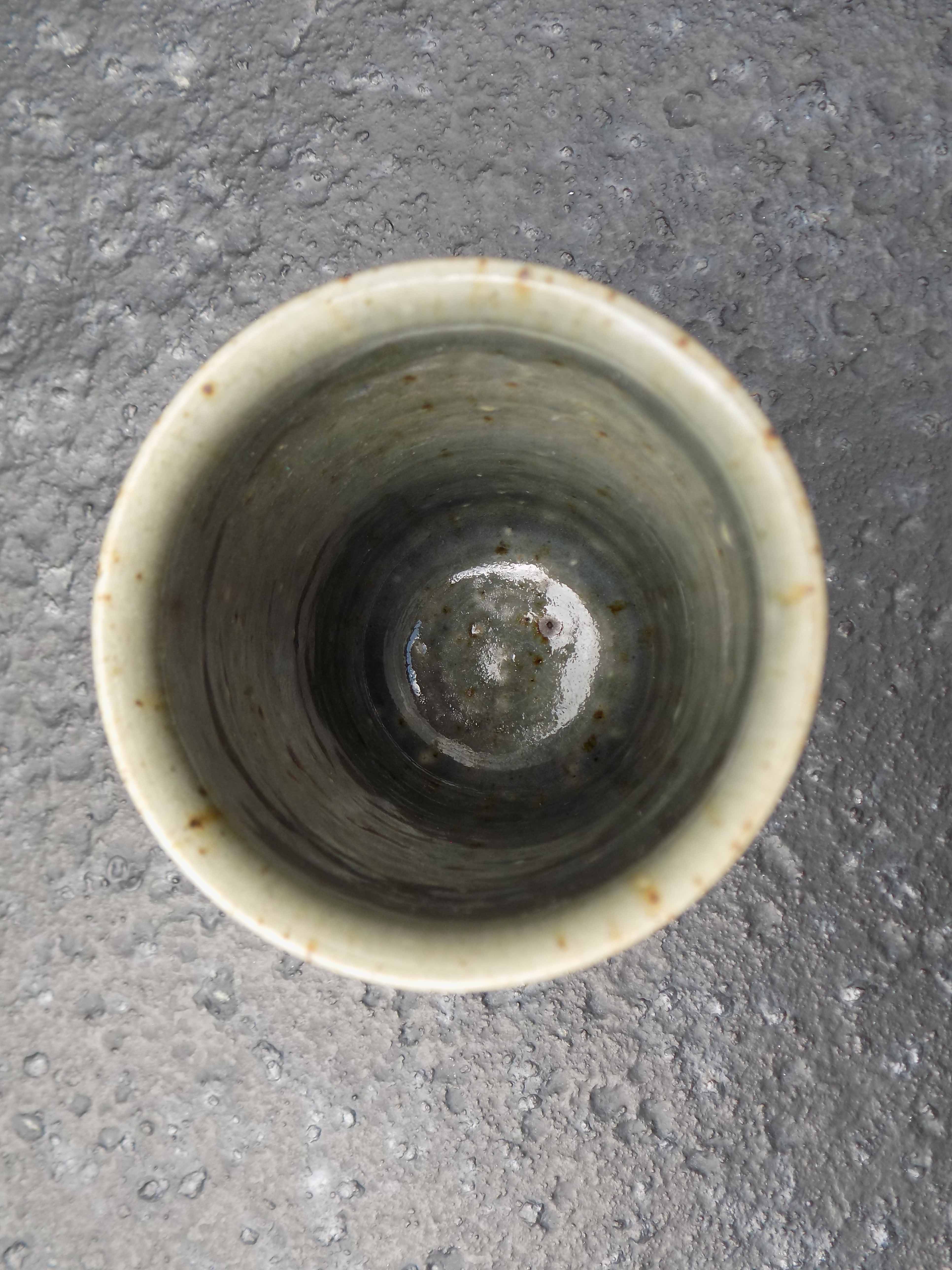 Petit vase droit en grès