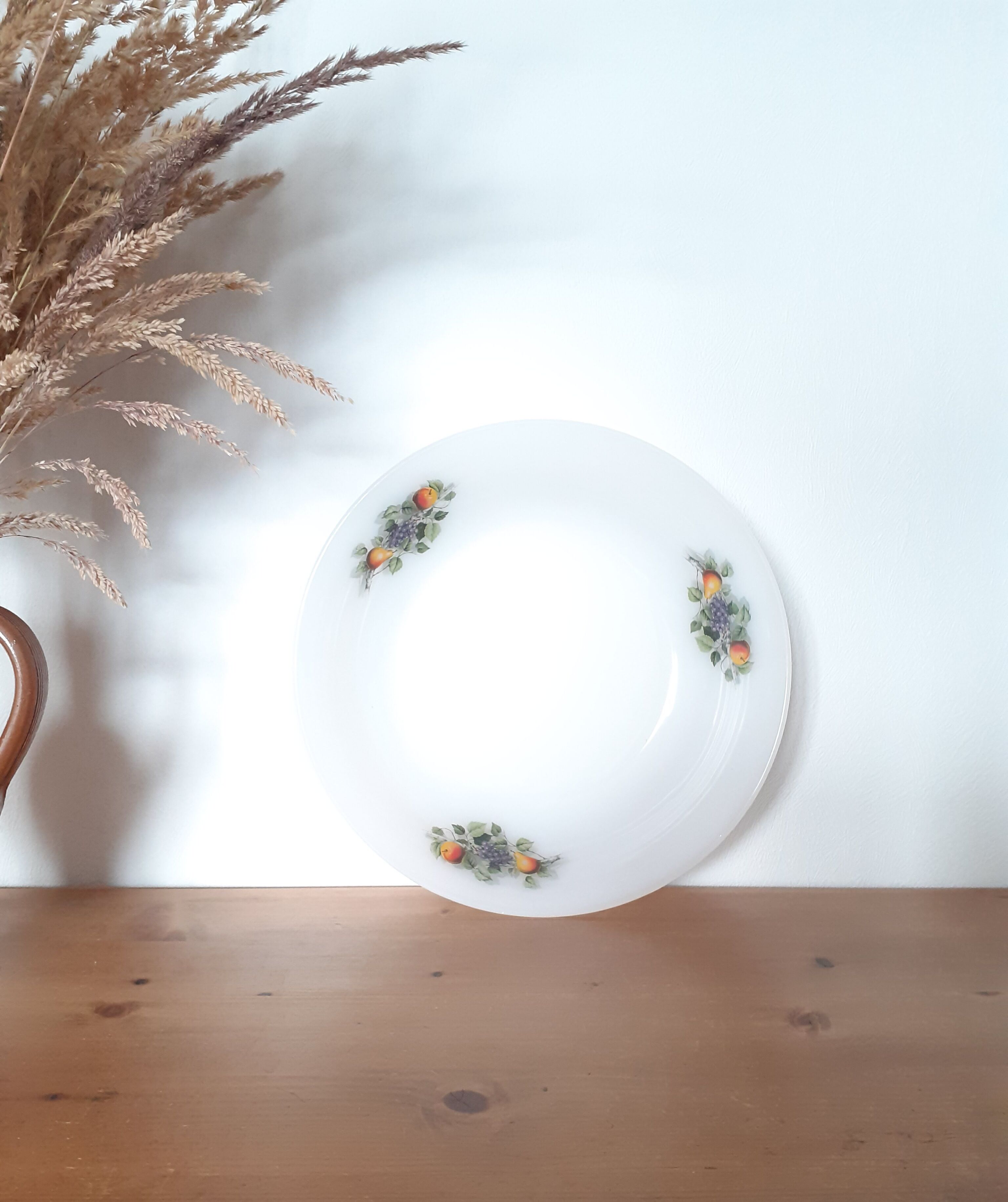 Salad bowl opaline Arcopal pattern fruits