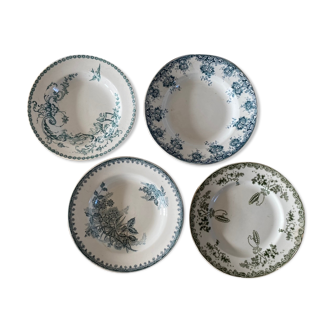 Set of 4 blue flowered plates