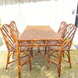 Ensemble table et chaises en rotin
