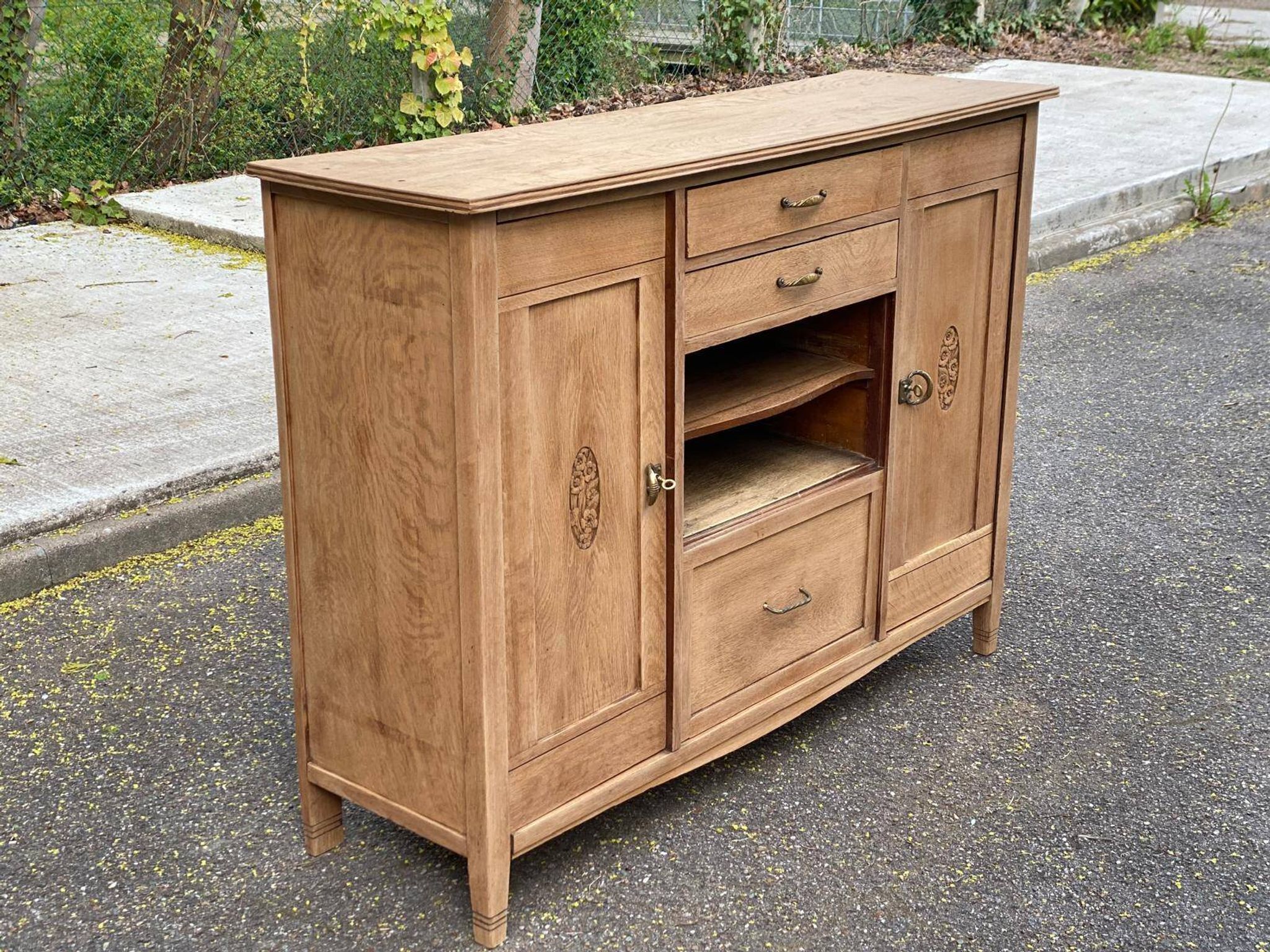 Renovated vintage Art Deco Parisian buffet in wood, 1940, 144cm.