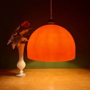 Suspension globe vintage en verre orange