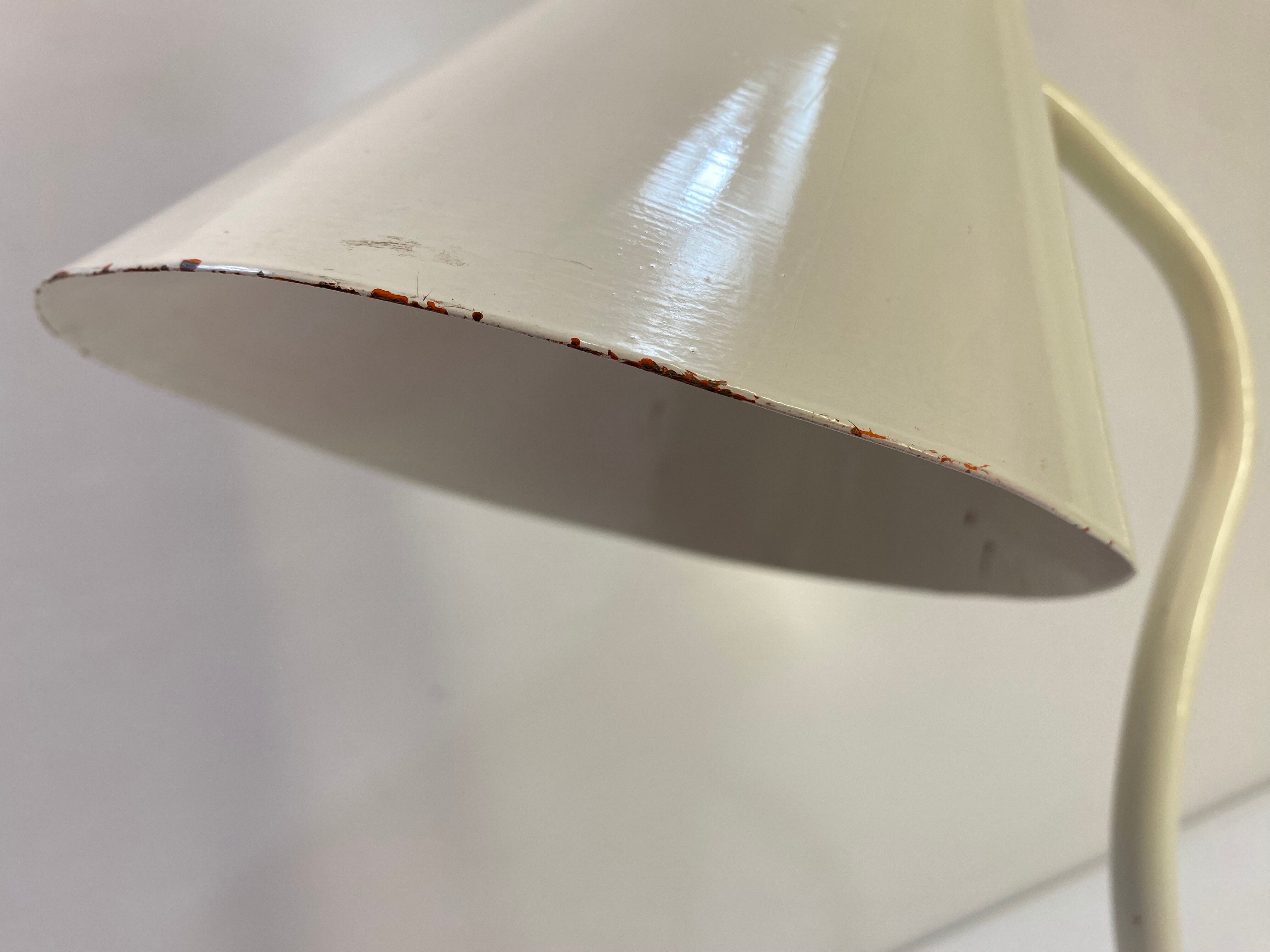 Lampe a poser cocotte bauhaus 1950