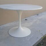 Eero saarinen table for Knoll 1970