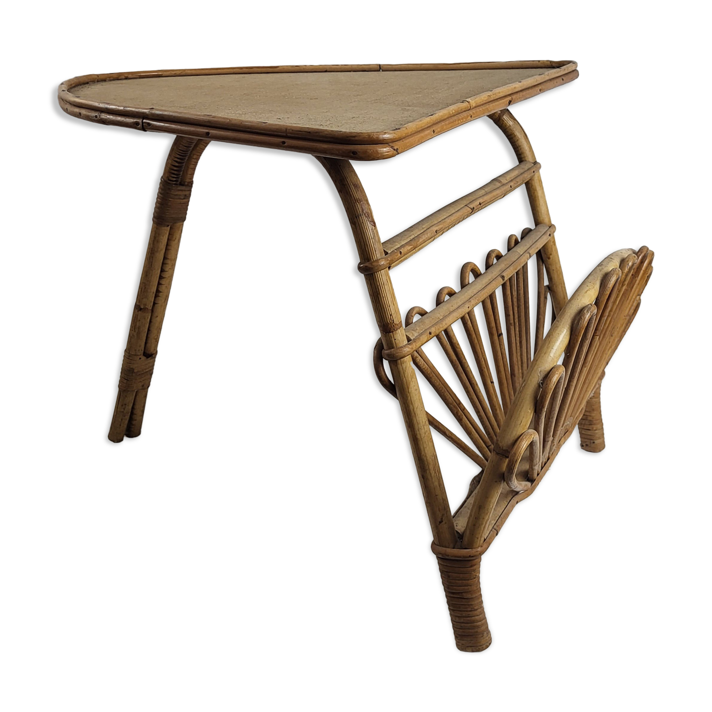 Rattan magazine door table