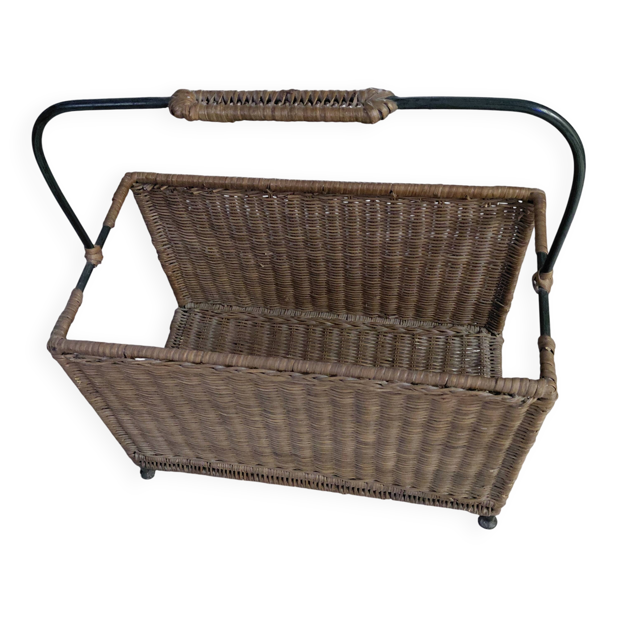 Rattan magazine rack