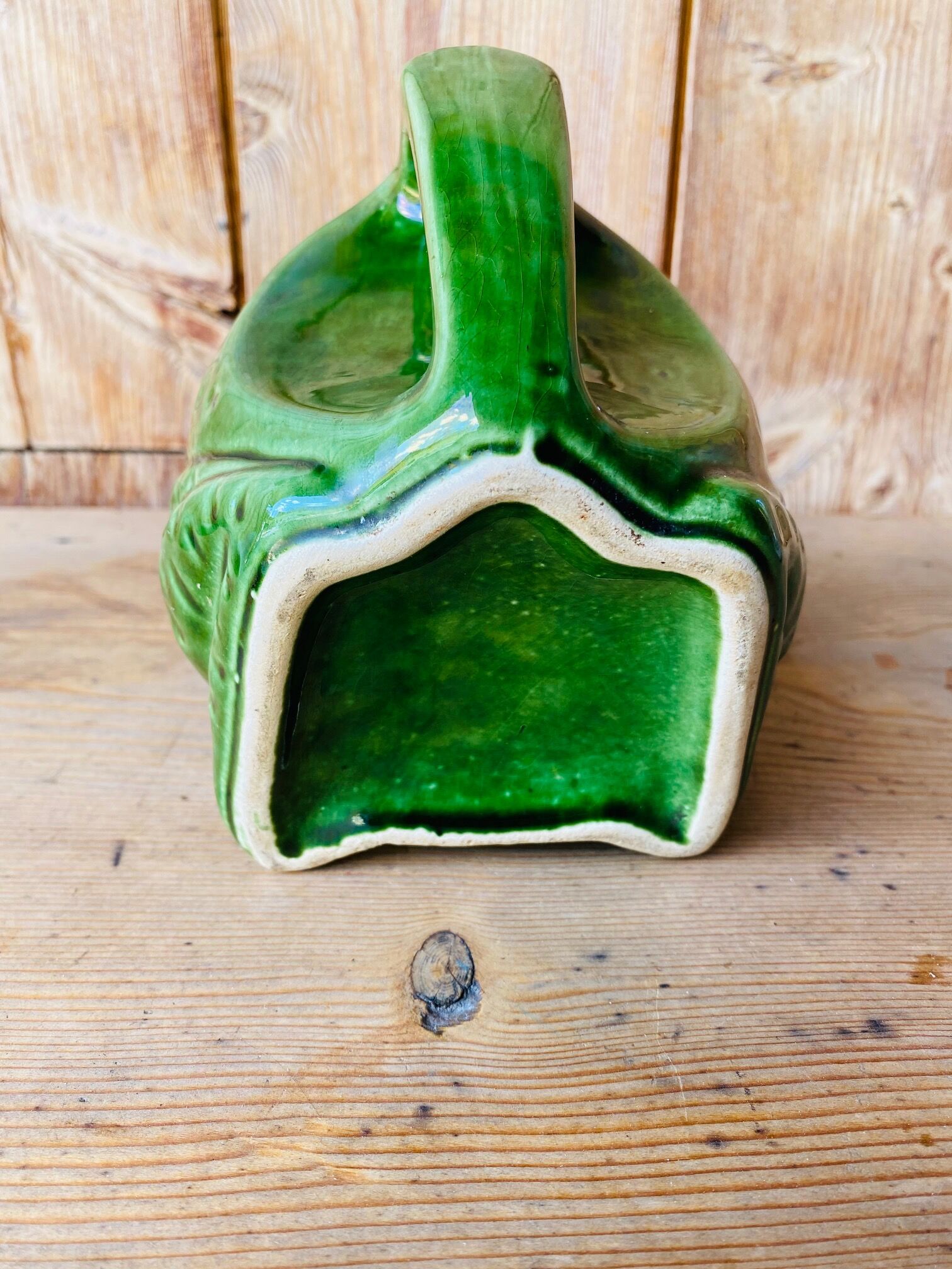 Pitcher frog guyot dijon Lheritier.