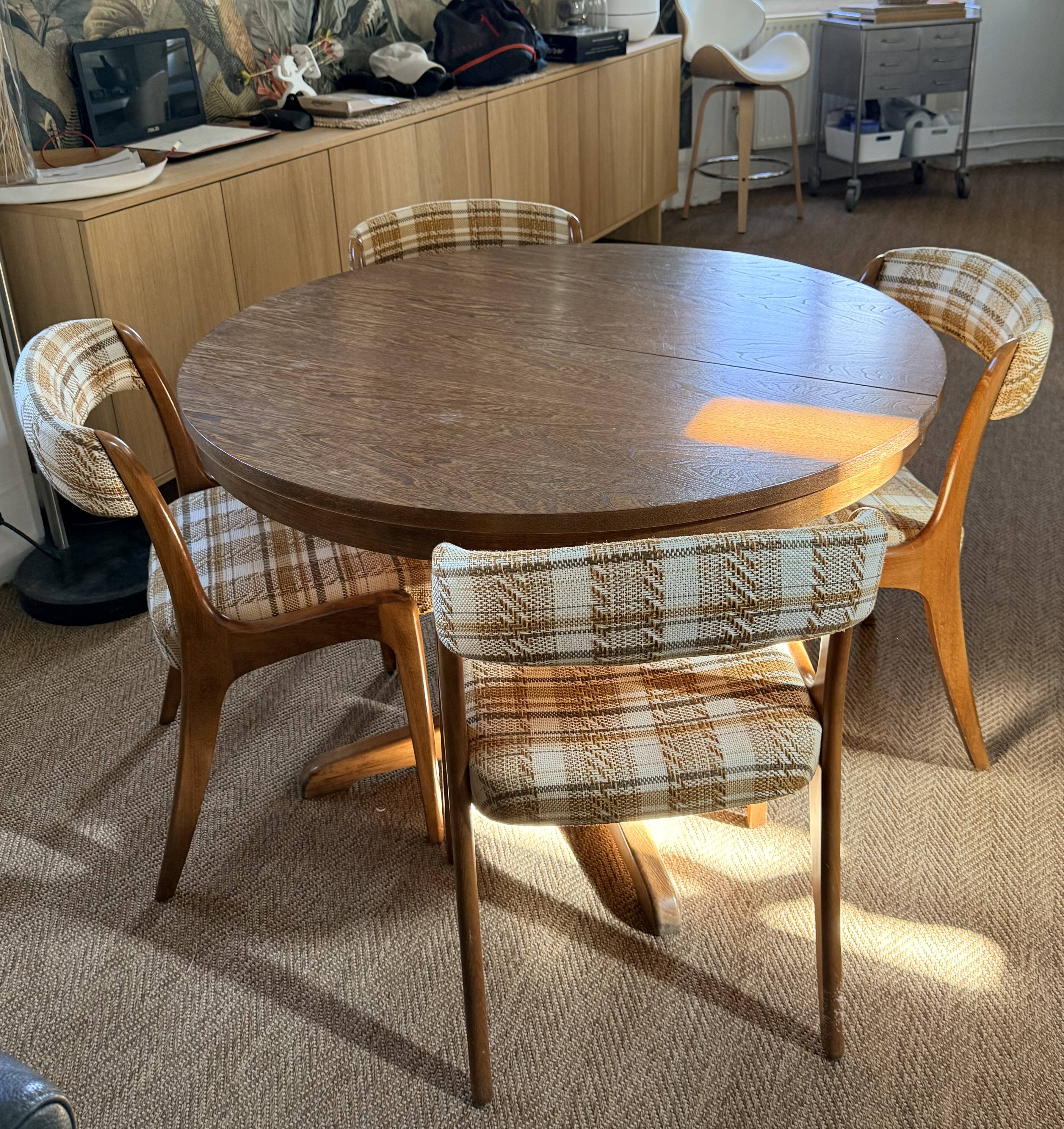 Lot de 4 chaises vintage self