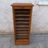 Oak curtain binder