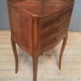 Louis XV style chest of drawers in veneered wood