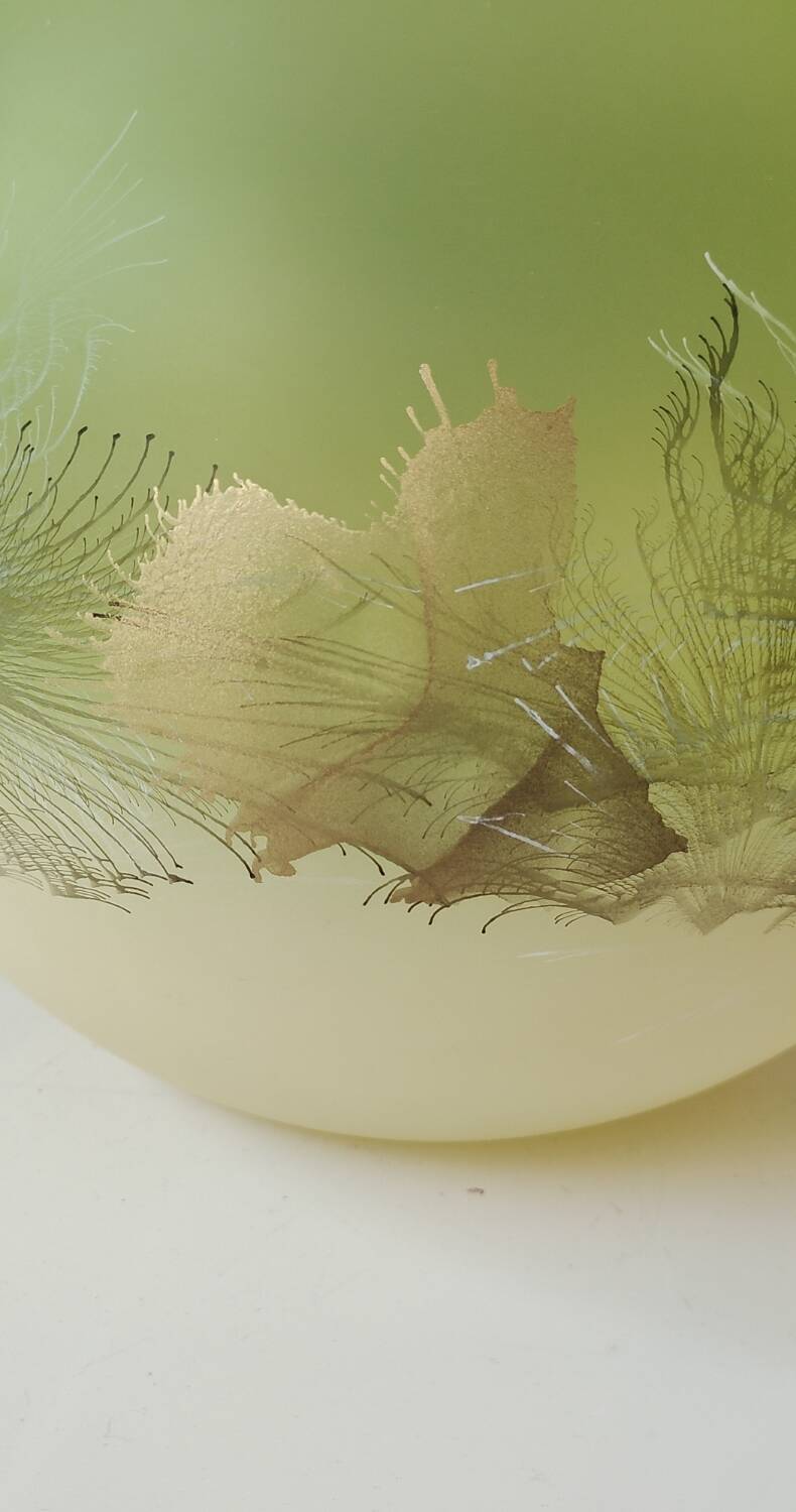 Handmade ball vase. Ambiente Zwiesel. Artistic look. 17x20cm