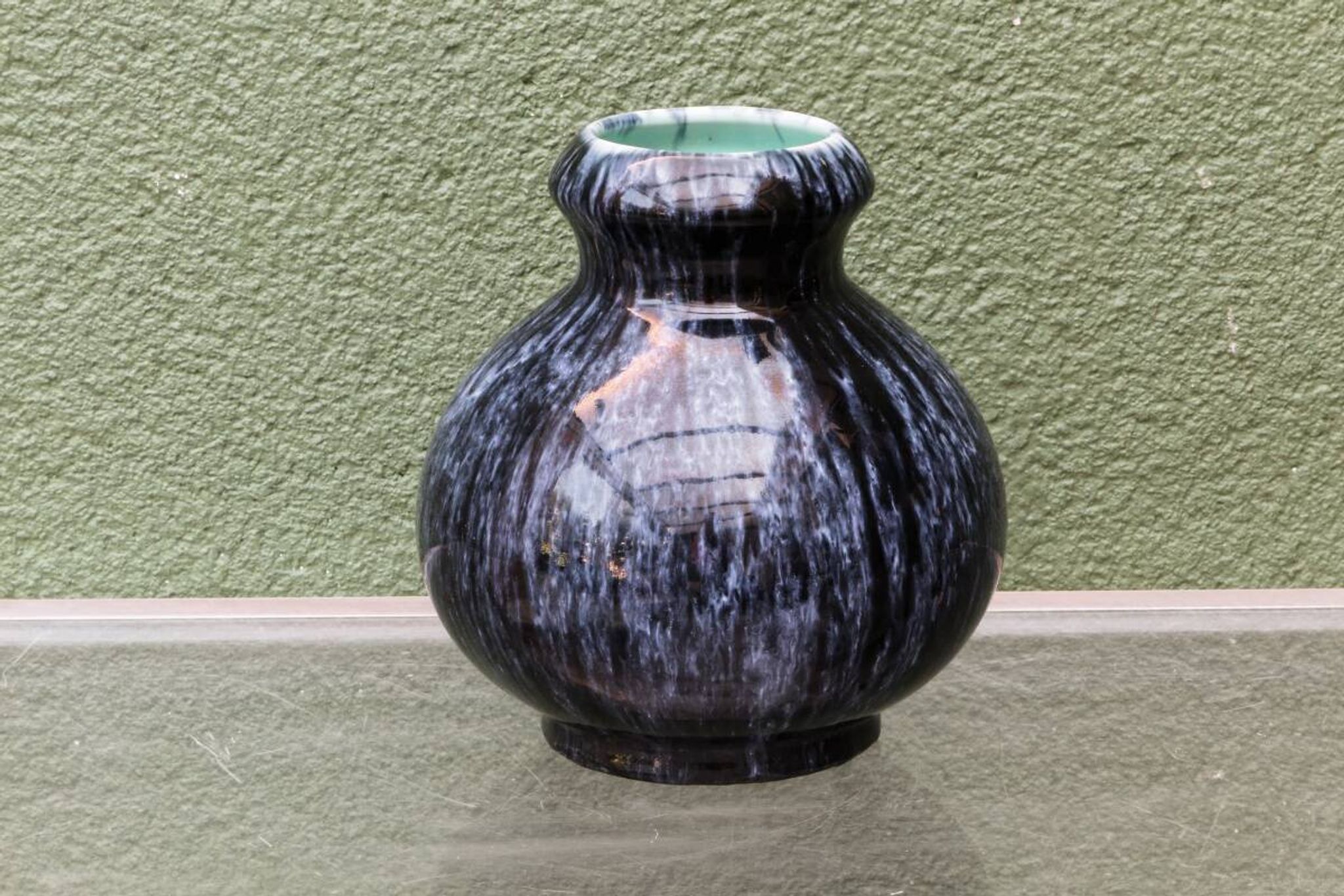 Vase boule Boch Frêres Keramis, art déco