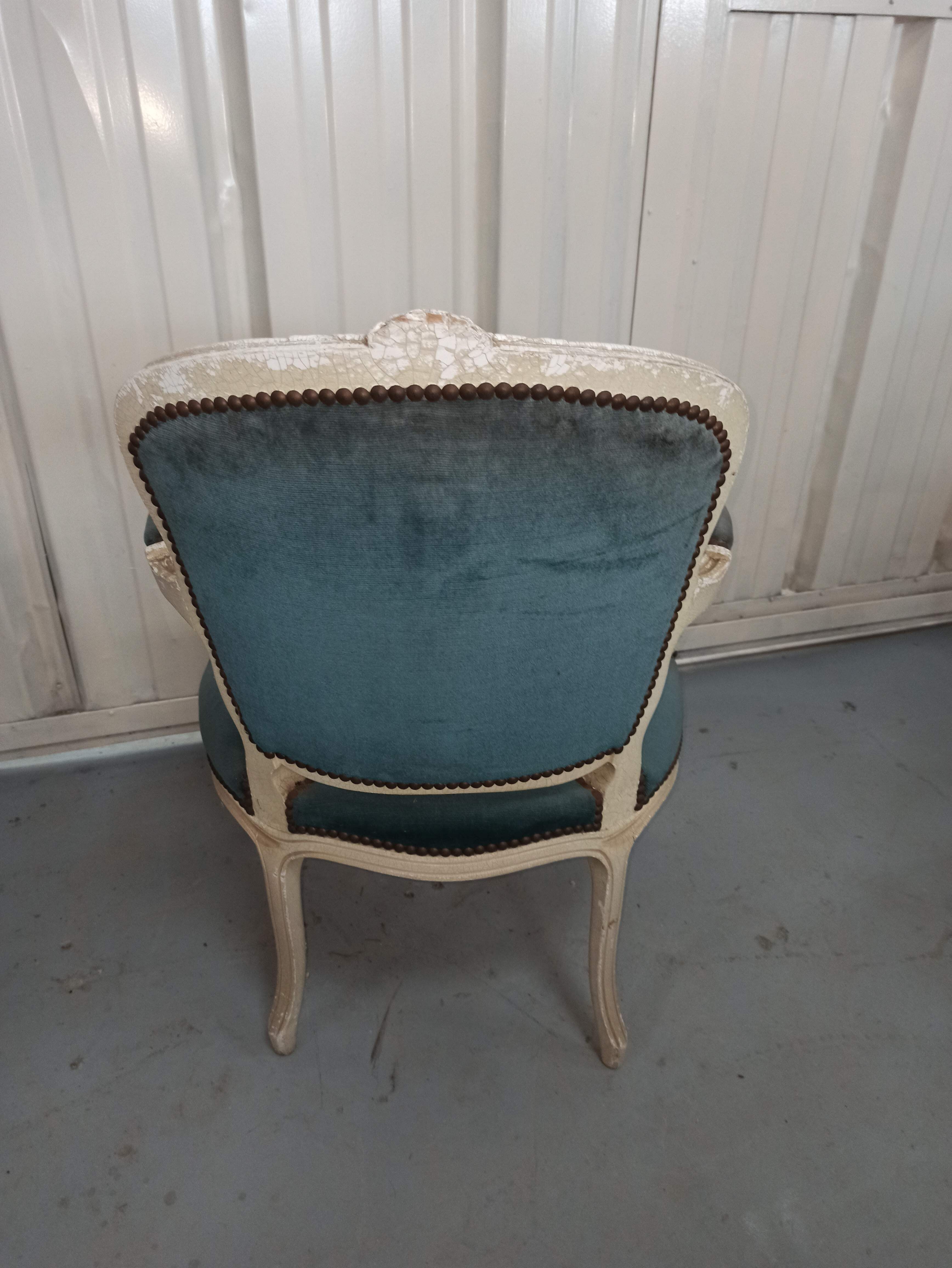 Louis XV armchair in old blue velvet