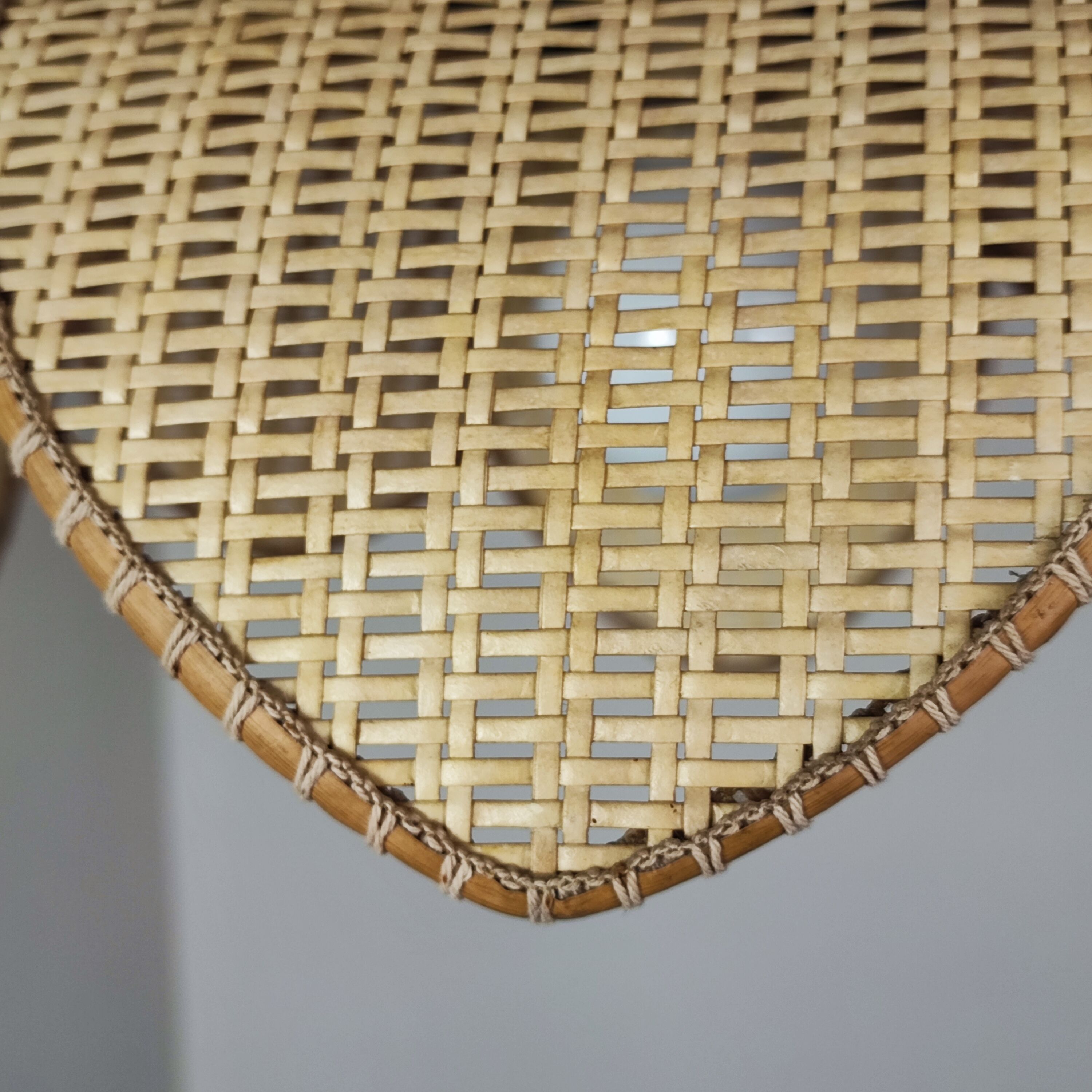 Rattan flower suspension 70'