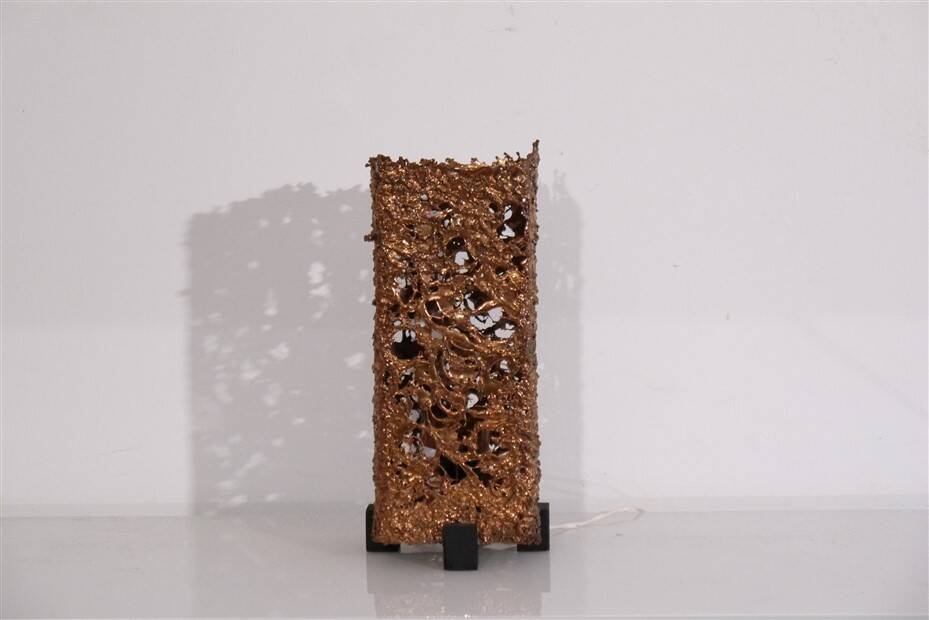 Finnish lamp by Aimo Tukiainen in carved copper 1970
