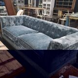 Sofa in velvet