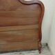 Tête de lit en bois sculpté