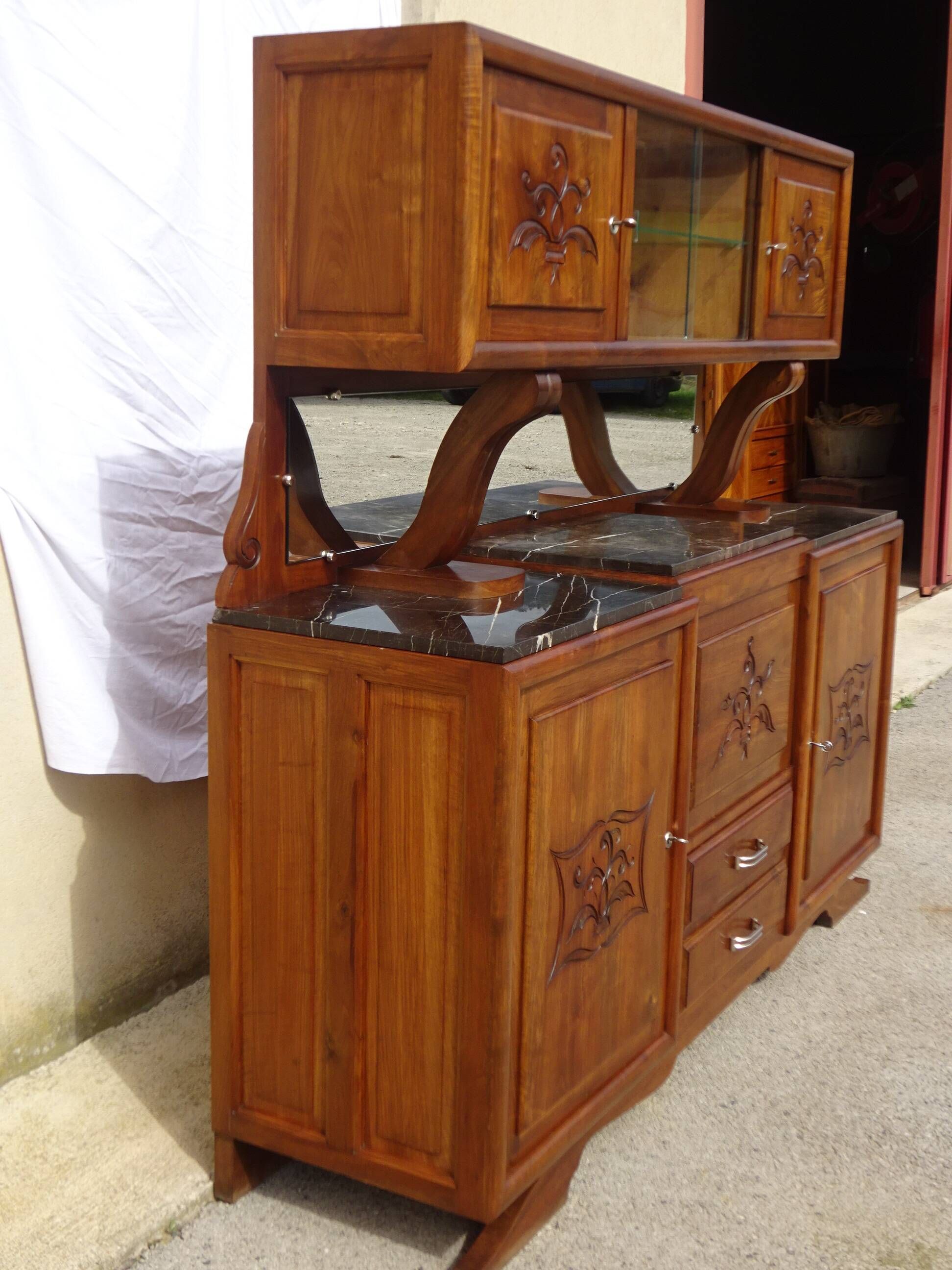 Large buffet with 2 bodies in walnut and marble