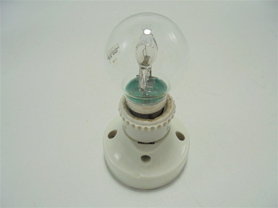 Porcelain wall lamp