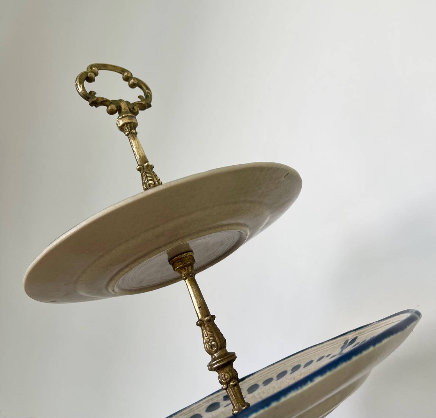 Pornic earthenware display stand.