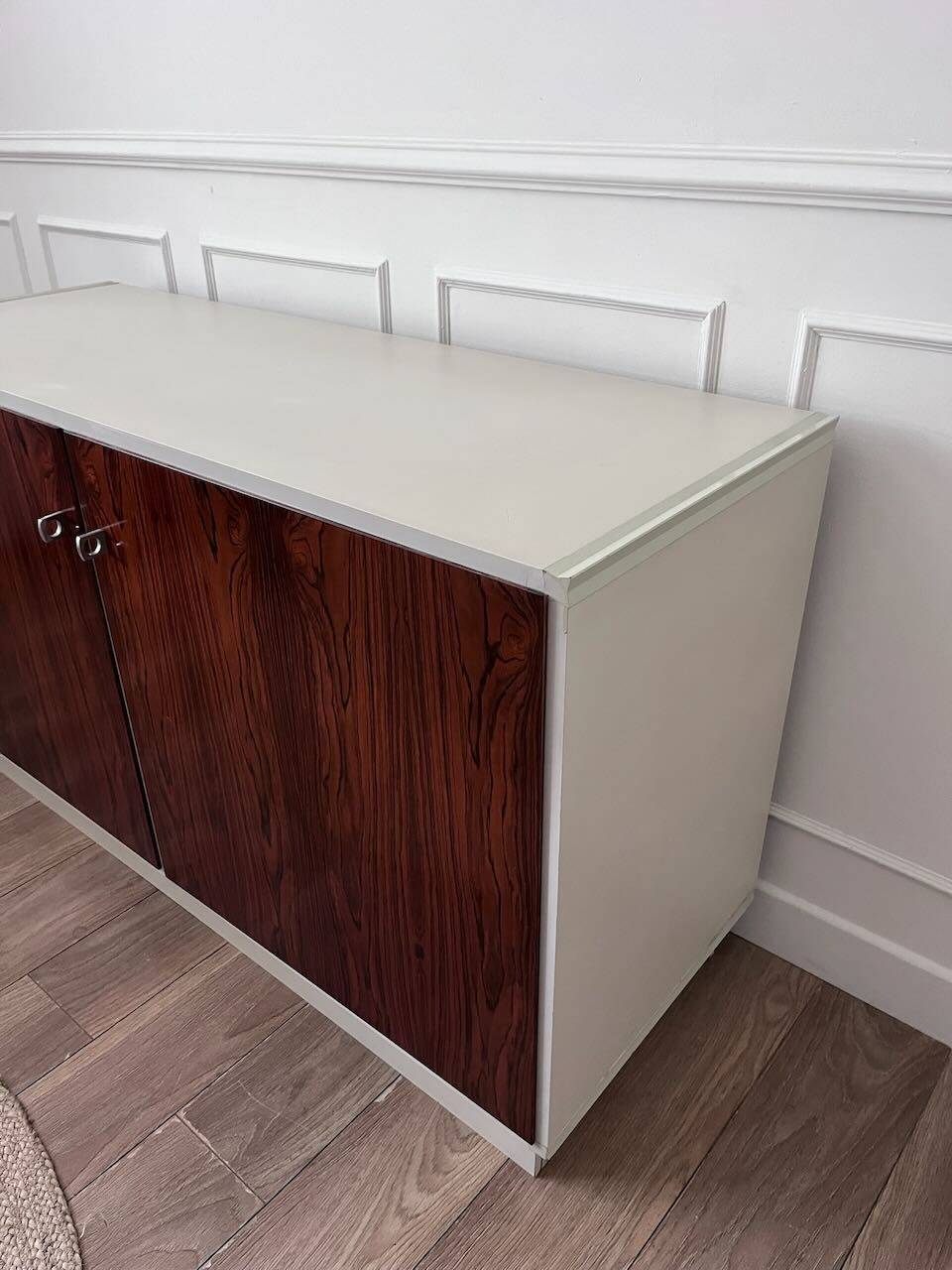 Vintage four-door buffet in rosewood.