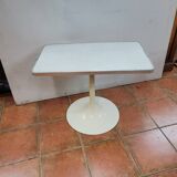 Tulip foot end table from the 70s