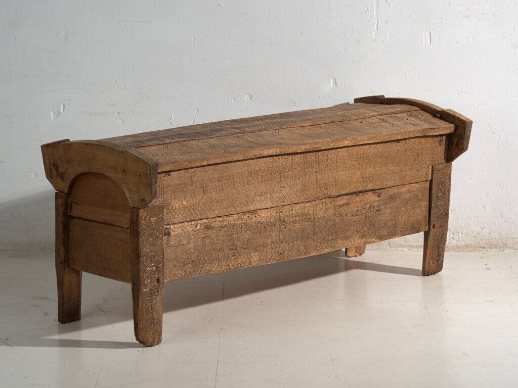 Ancient primitive wooden chest – Transylvania, around 1850