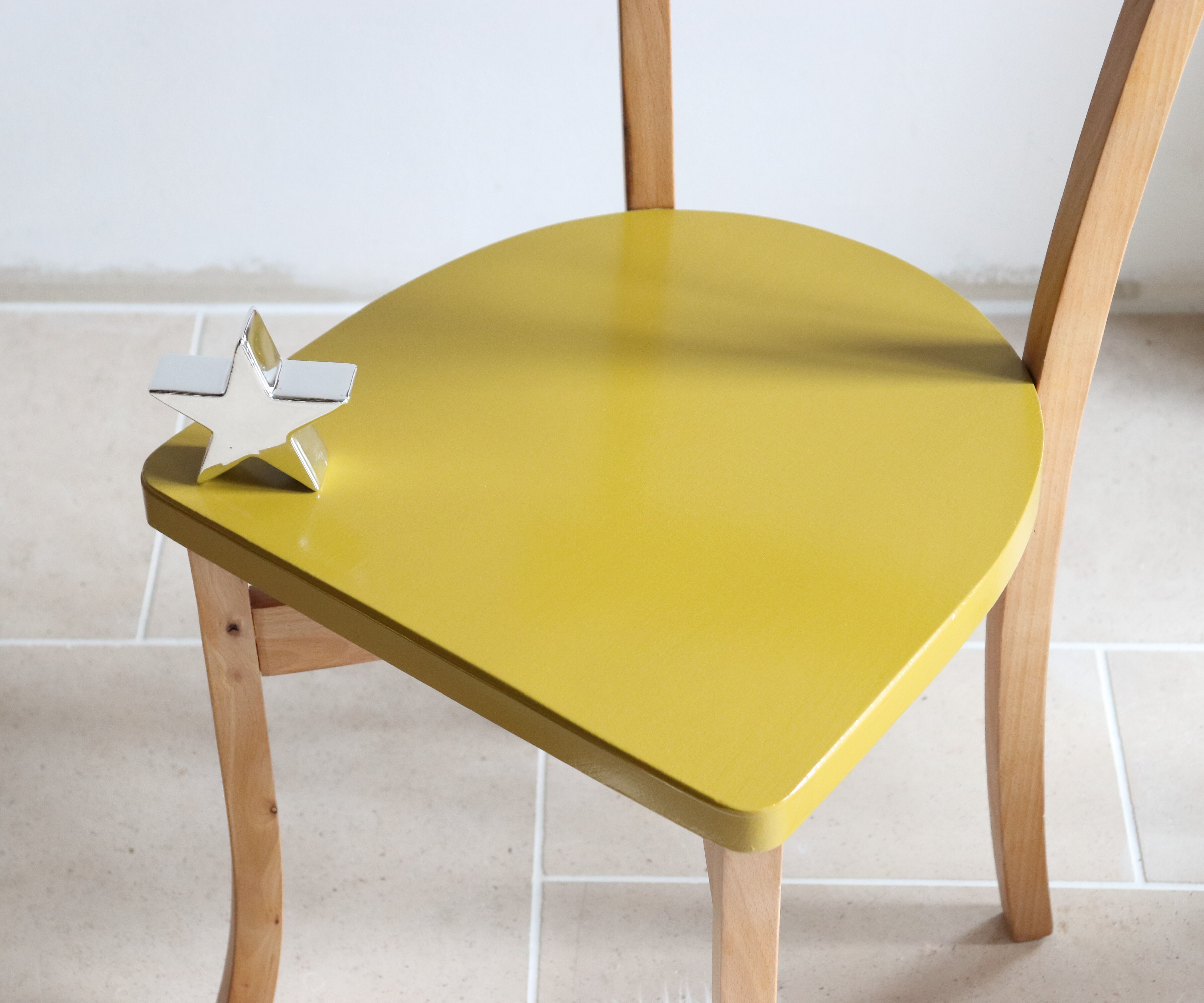 Vintage wooden bistro chair revisited