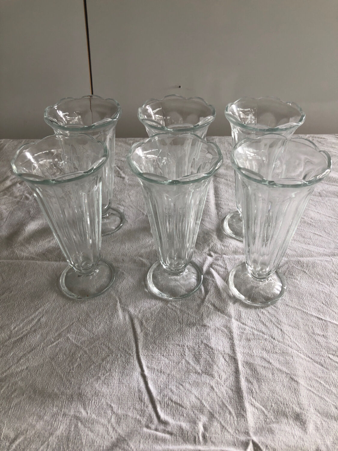 6 Vintage Italy Fidenza Glass Ice Cream Cups