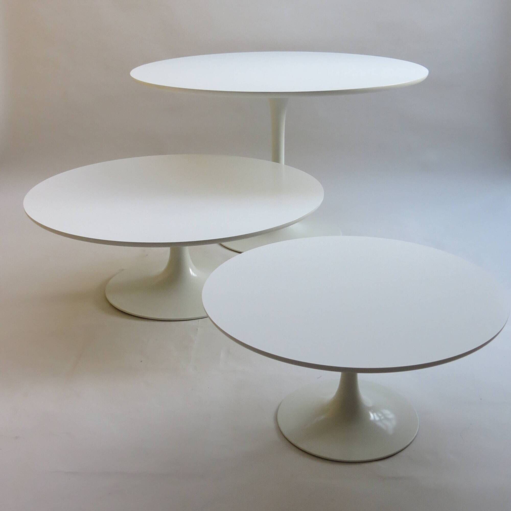 1960s White Tulip Coffee Table by Maurice Burke for Arkana 75