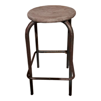 High metal stool and wooden seat Labo style dating from the 1940s industrial style