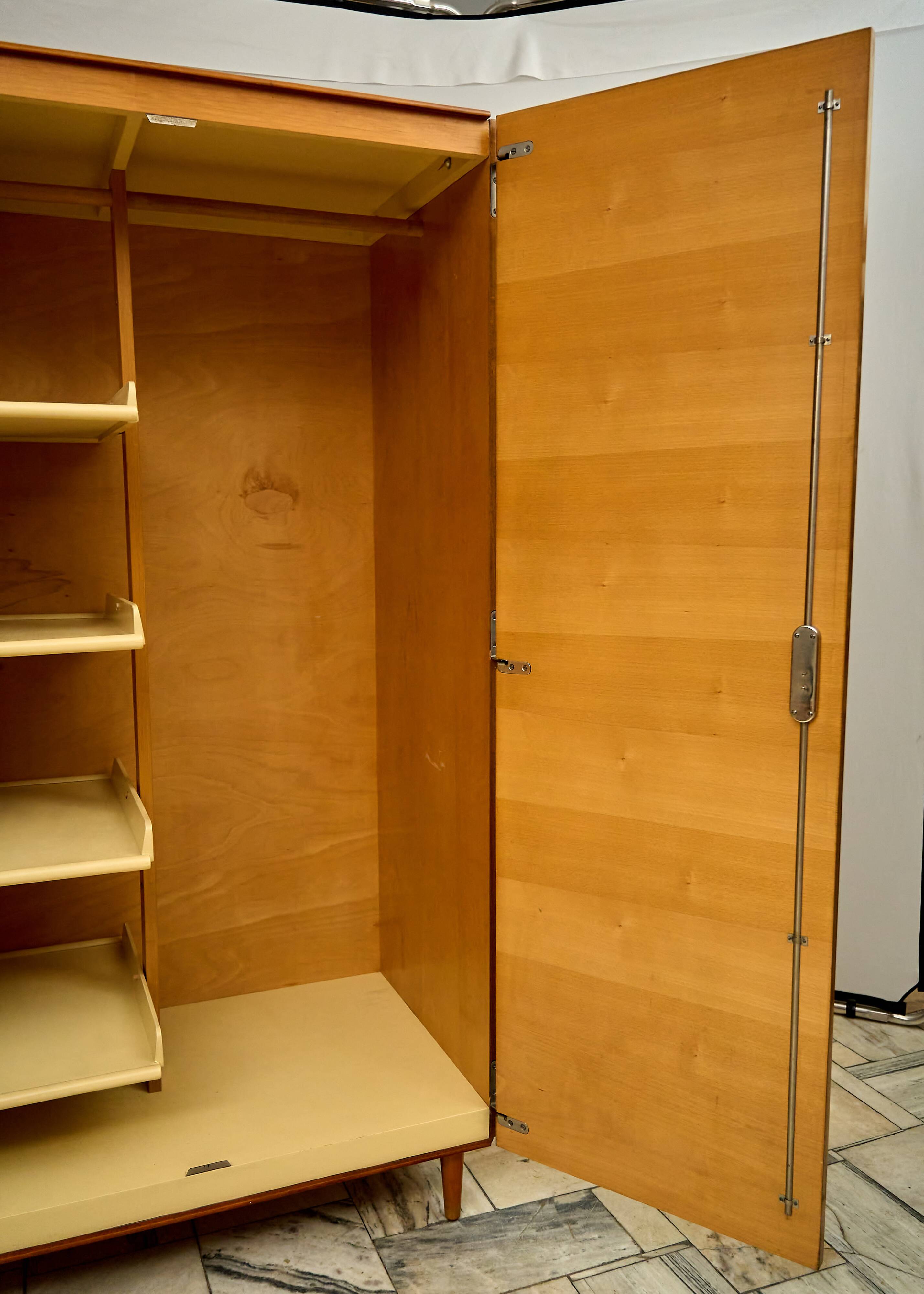 Vintage Wardrobe 1964 UP-Závody Czechoslovakia