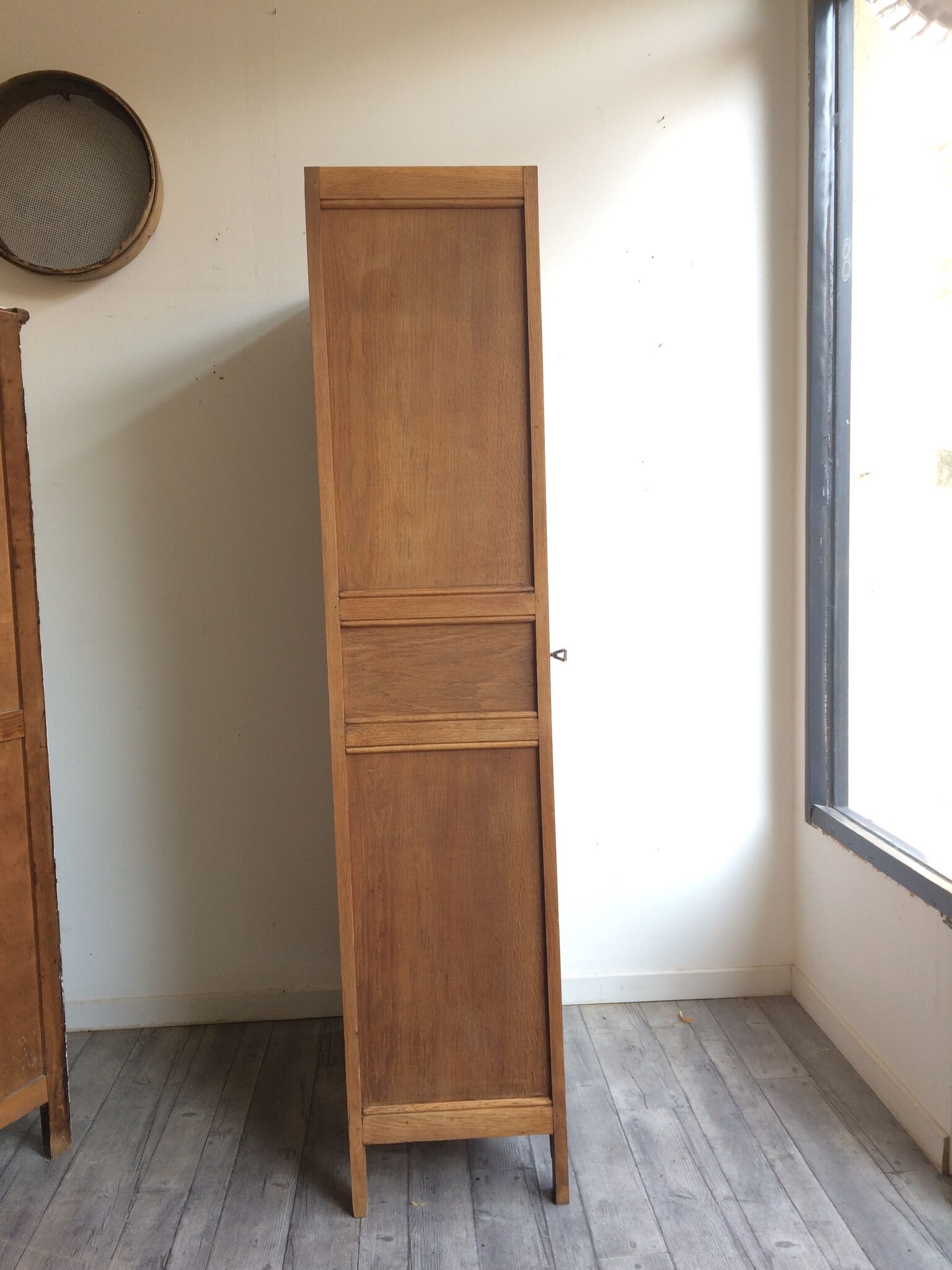 Art Deco glass cabinet