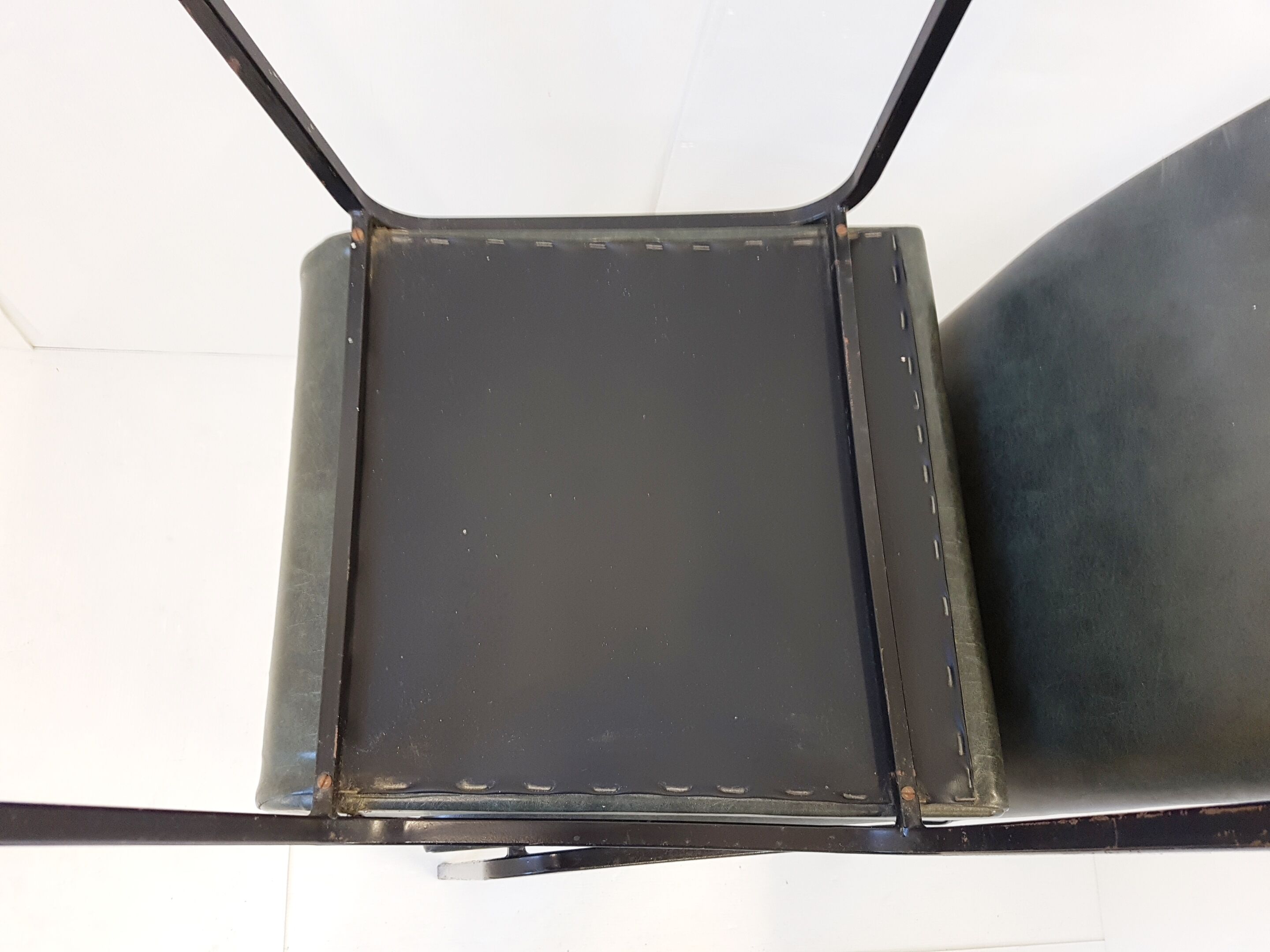 Set of 6 chairs from Pierre Guariche for Meurop 1960