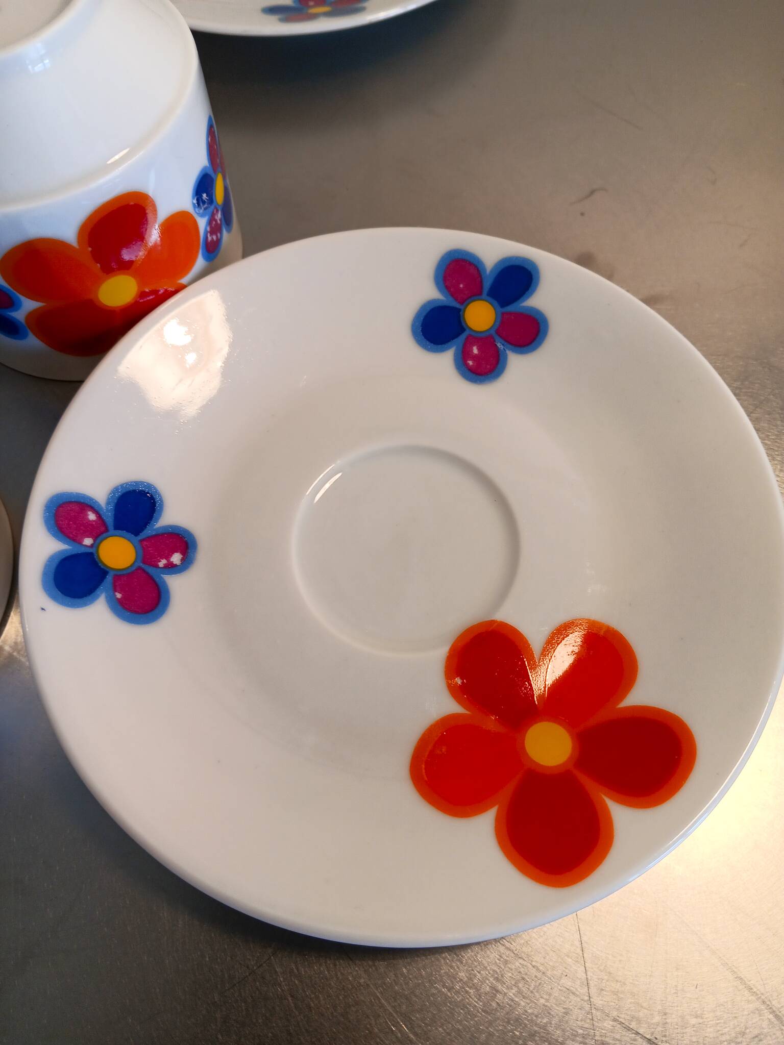 5 vintage cups. Manufacture Winterling Marktleuthen Bavaria - Floral patterns, 70s style
