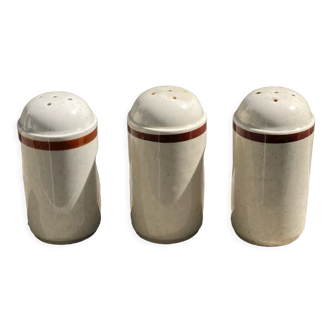 3 sandstone jars