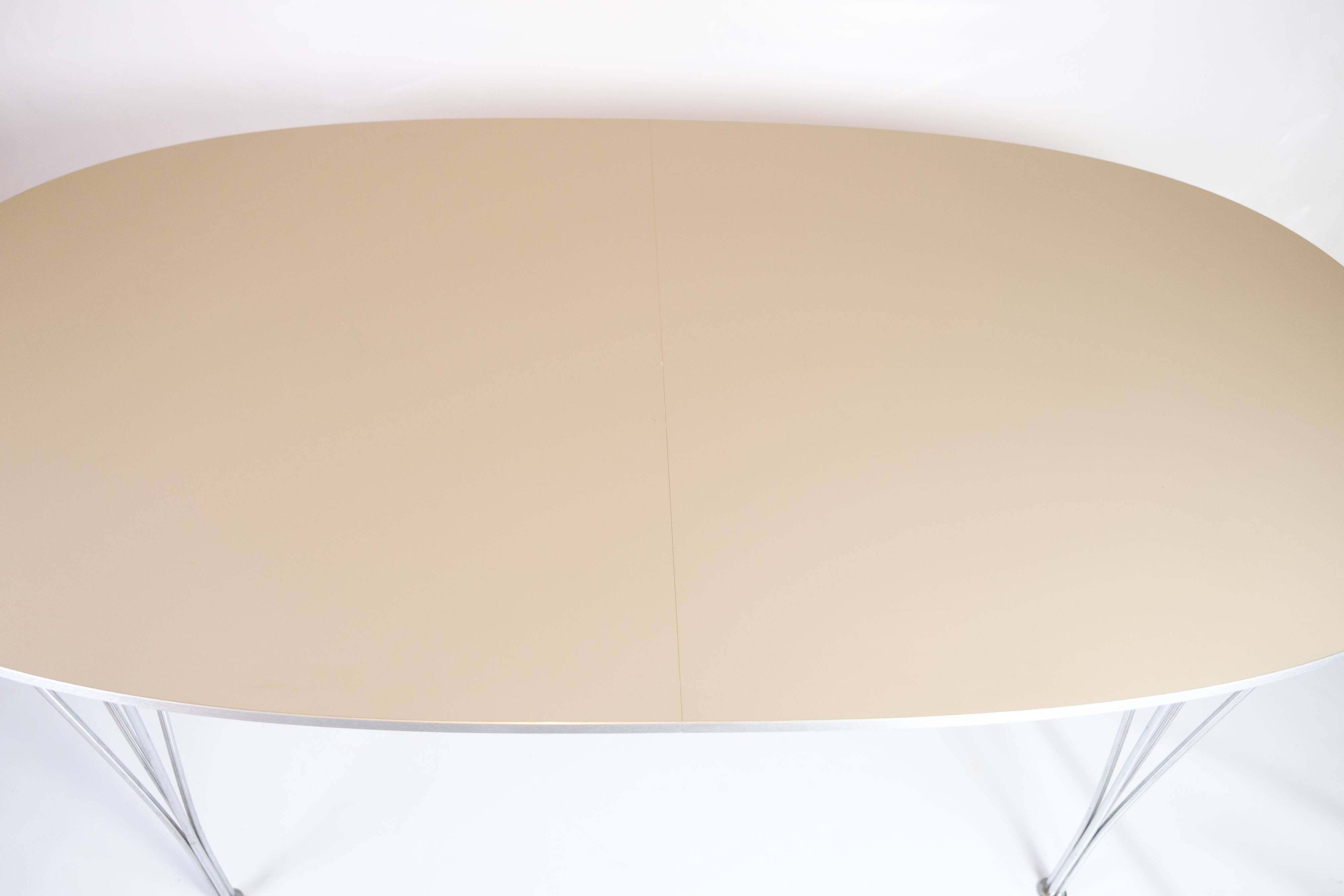 Superellipse Dining Table Model B616 With Grey Laminate By Piet Hein